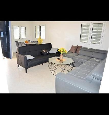 Suit November Majdal Shams Extérieur photo